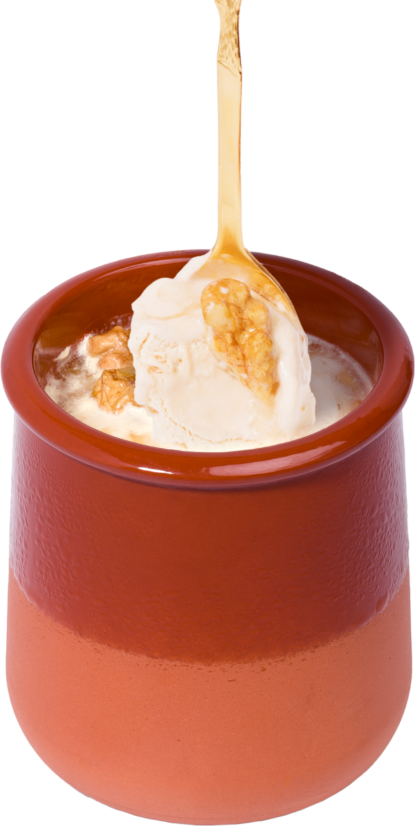 Înghețată cu nuci, miere si bucăți de nuci